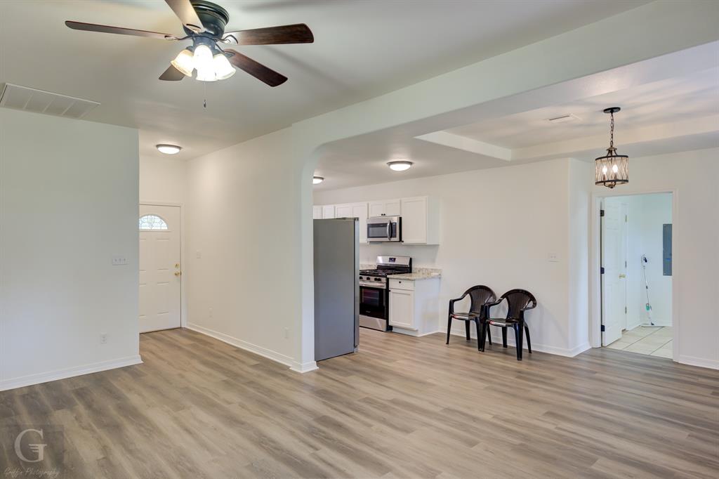 2611 Plantation Drive Property Photo 5