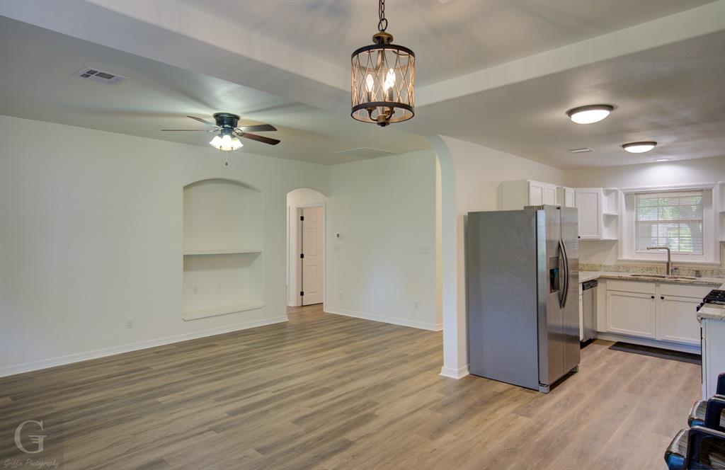 2611 Plantation Drive Property Photo 6