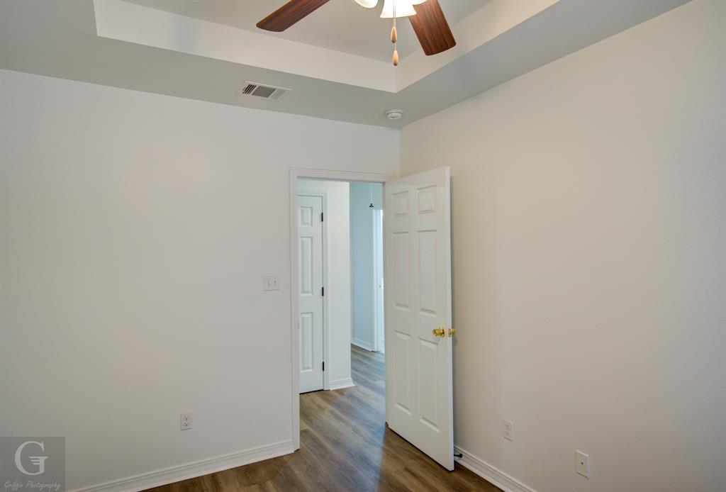 2611 Plantation Drive Property Photo 10