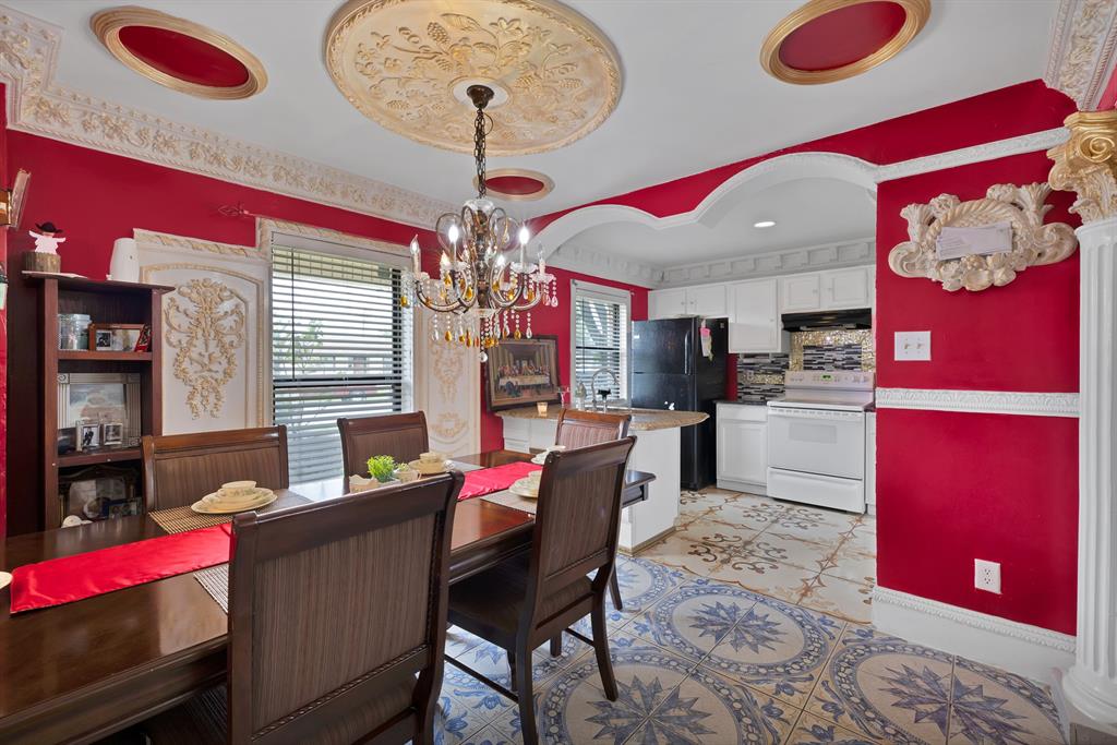 10227 Oak Gate Lane Property Photo 4