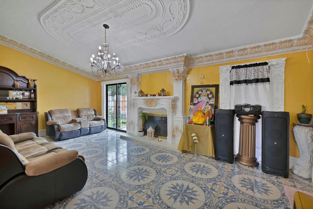 10227 Oak Gate Lane Property Photo 10