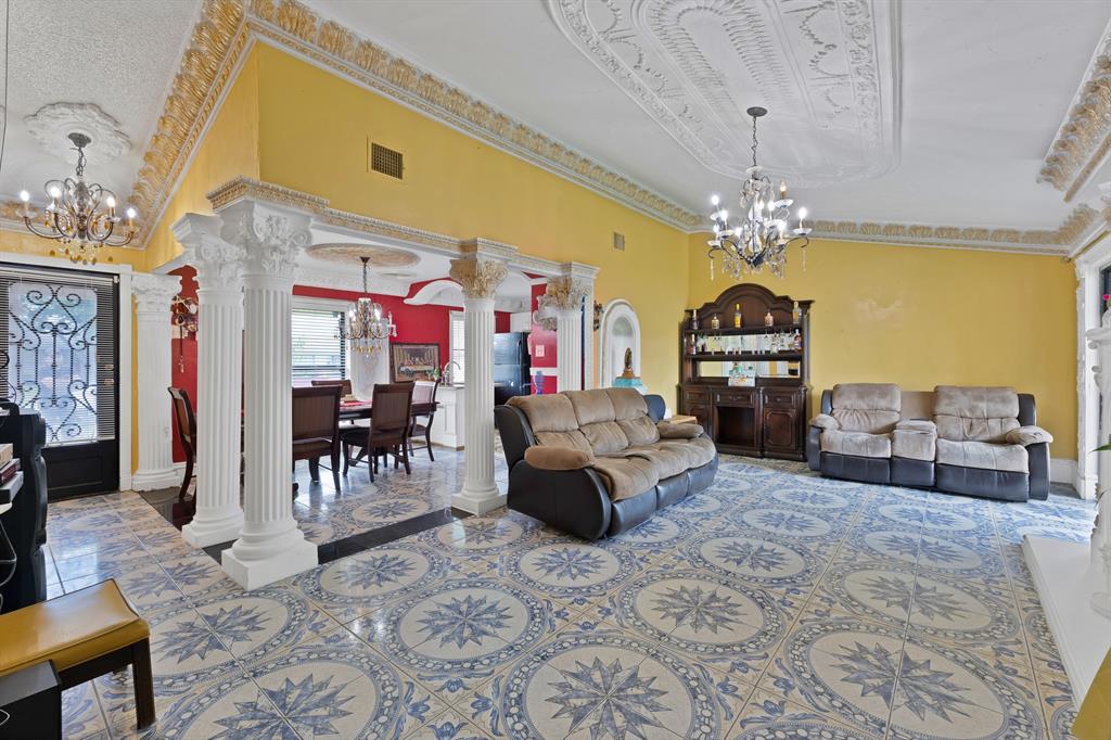 10227 Oak Gate Lane Property Photo 11