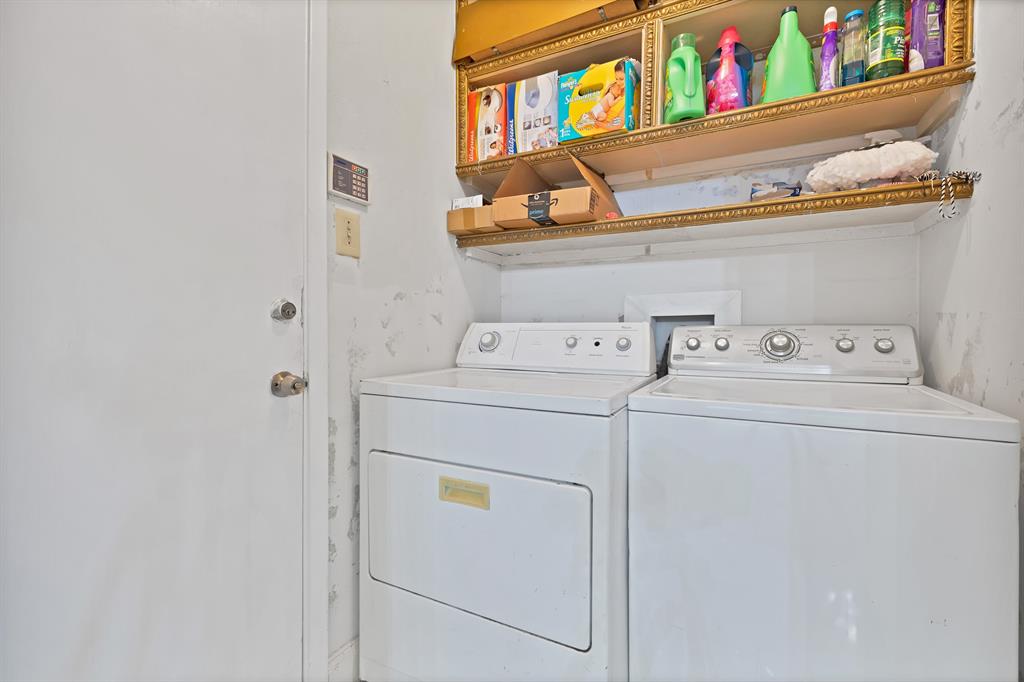 10227 Oak Gate Lane Property Photo 13