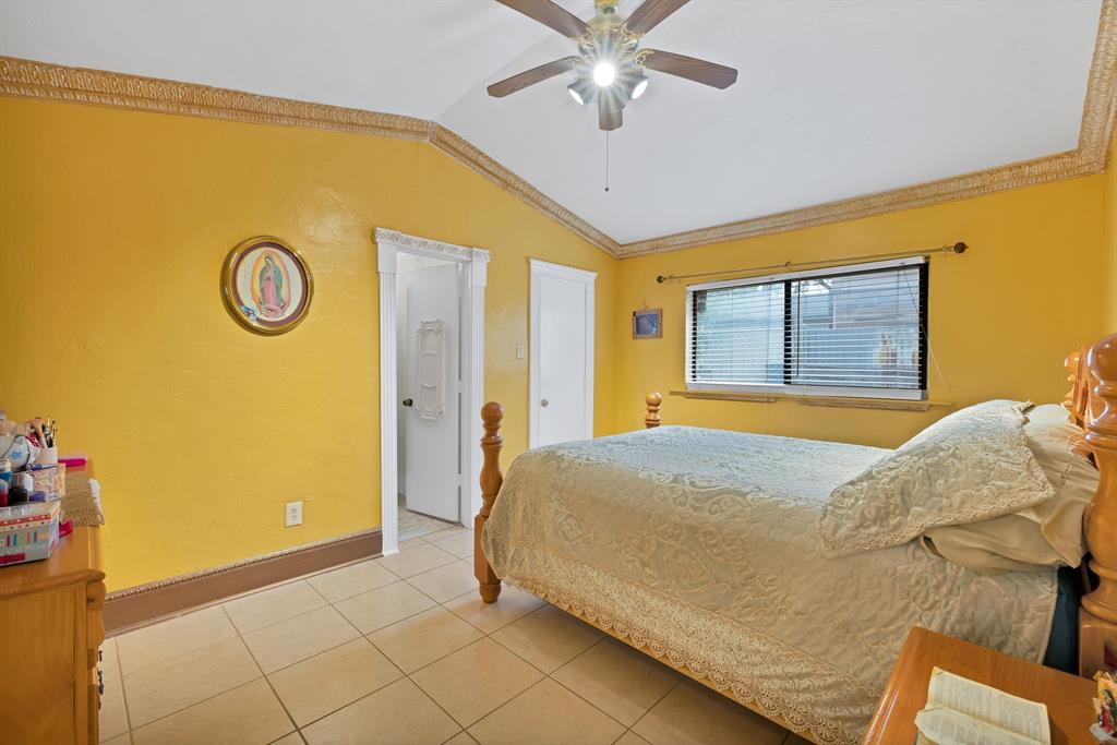 10227 Oak Gate Lane Property Photo 16