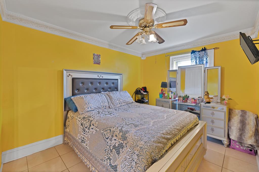 10227 Oak Gate Lane Property Photo 18