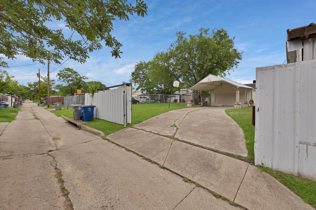 10227 Oak Gate Lane Property Photo 25