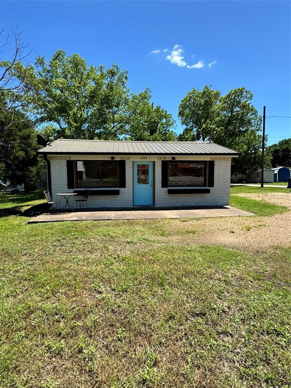 502 E Royall Boulevard Property Photo
