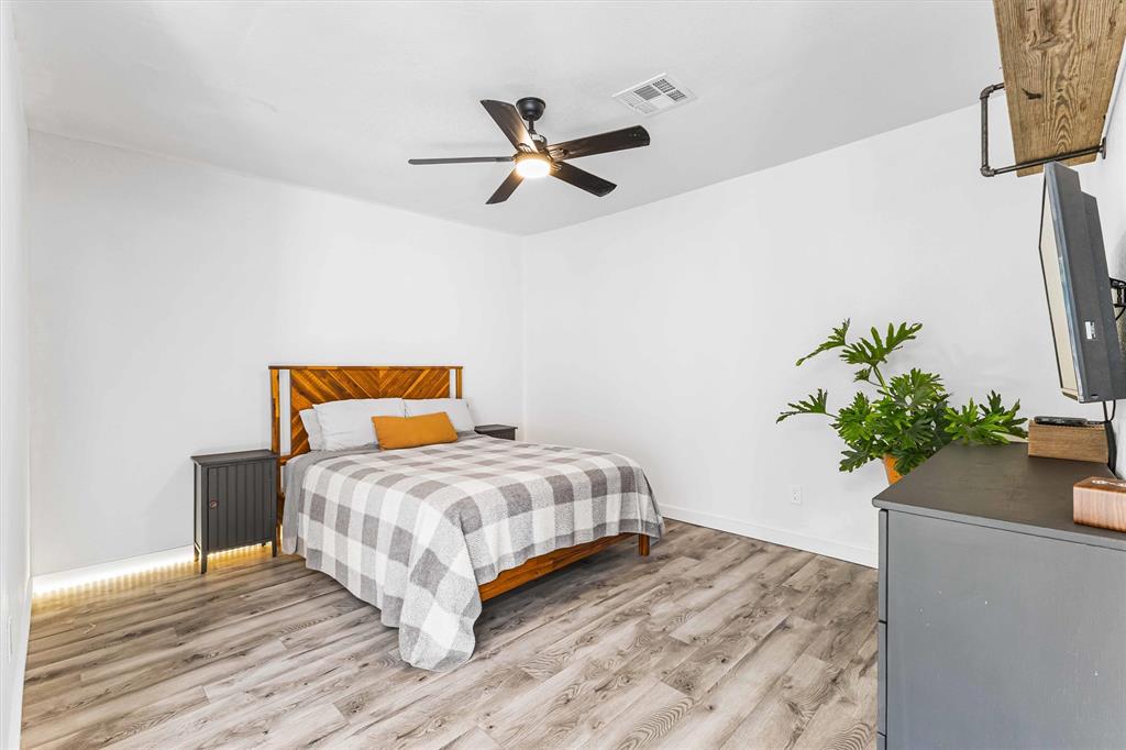 909 N 30th Street Property Photo 17