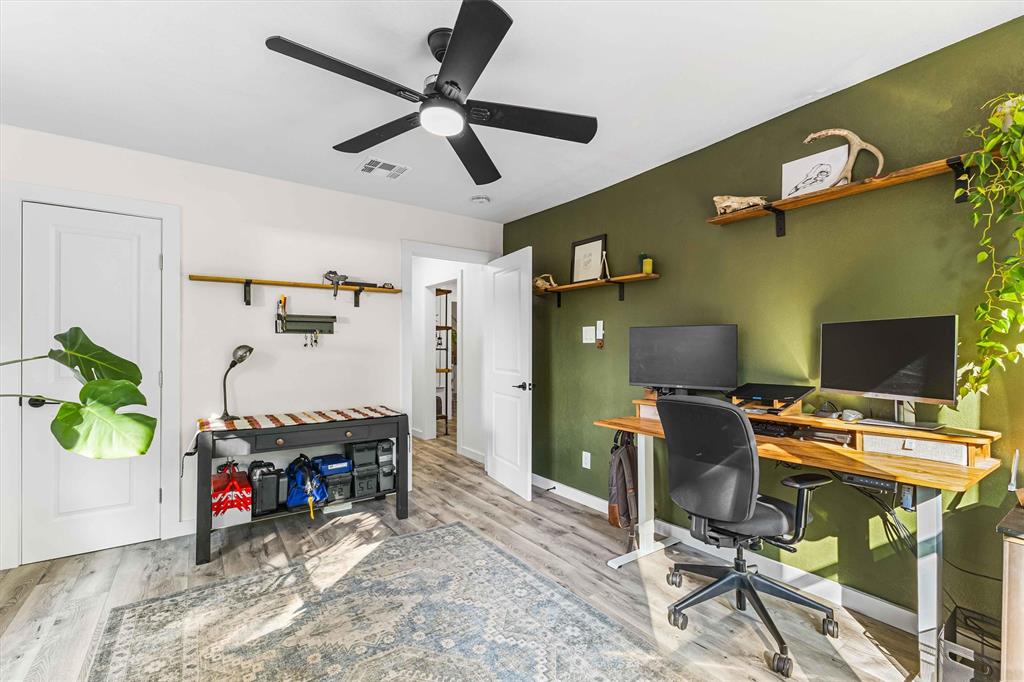 909 N 30th Street Property Photo 24