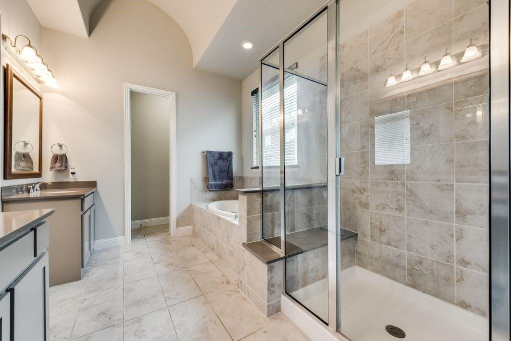 7804 Caddo Cove Property Photo 10
