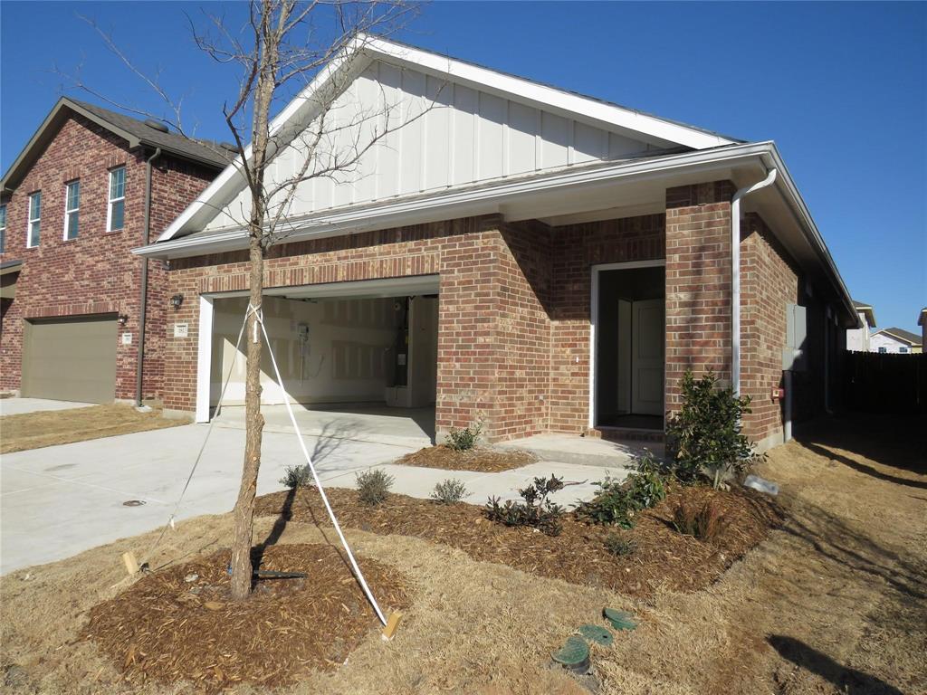 1813 Chapel Hill Road Property Photo 1