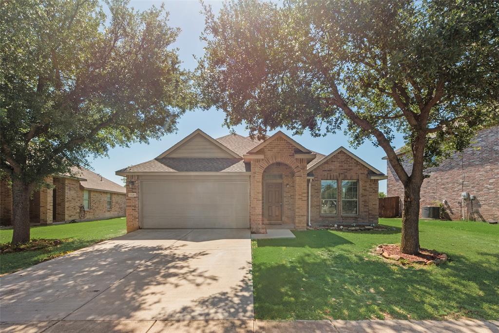 1131 Oakbrook Street Property Photo