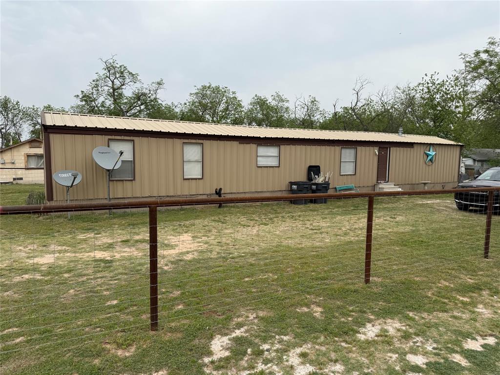 1041 Ladelle Street Property Photo