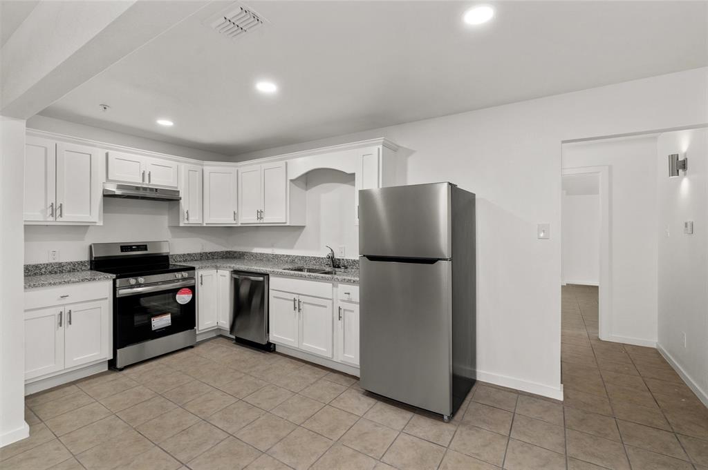 316 W 7 Street 100-124 Property Photo 22