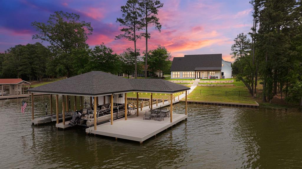 379 Private Road 2367