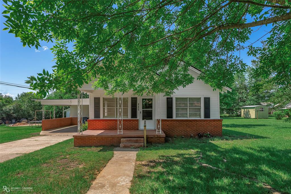 309 E Oklahoma Avenue Property Photo 1