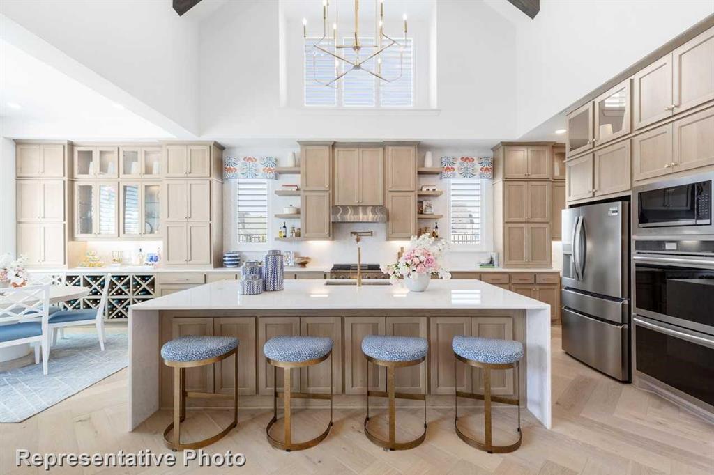 660 N Callisto Drive Property Photo 2