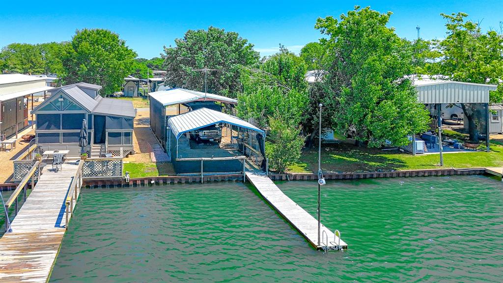 2066 Pelican Isle Drive Property Photo 3