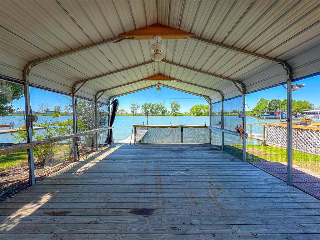 2066 Pelican Isle Drive Property Photo 7
