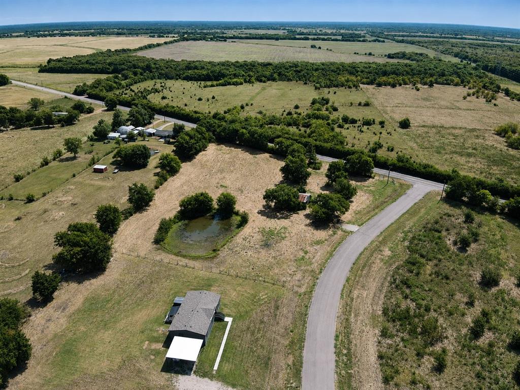 4002 Rolling Lane Property Photo 2