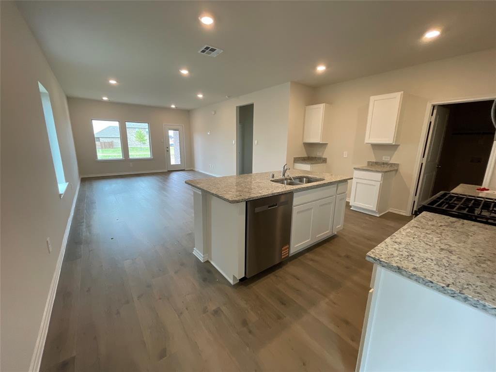 617 Cherish Day Drive Property Photo 3