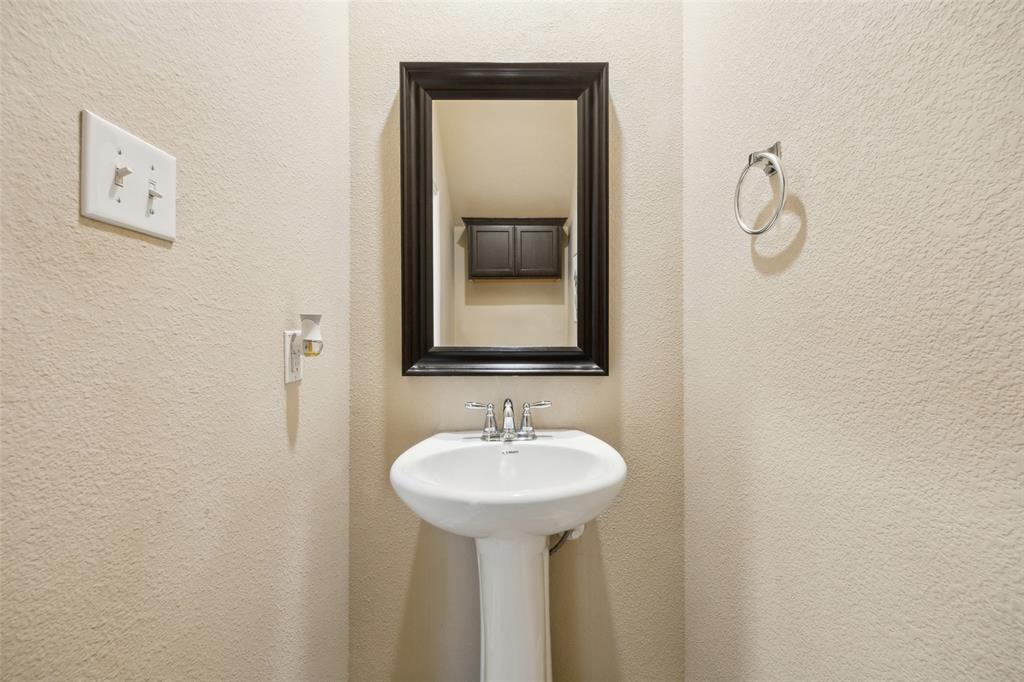 10105 Leander Place Property Photo 9