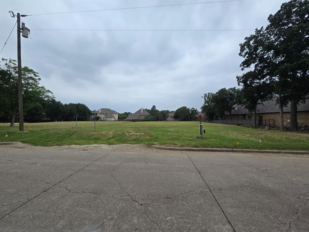 3605 Fieldcrest Road Property Photo 2