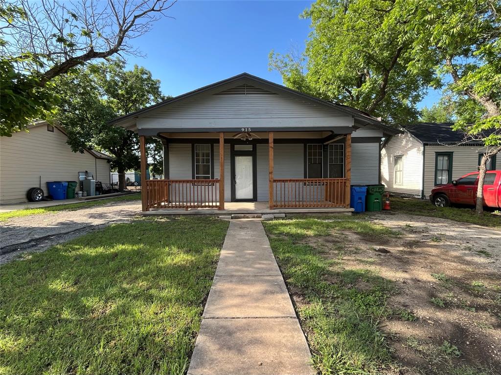 915 W 3rd Street Property Photo