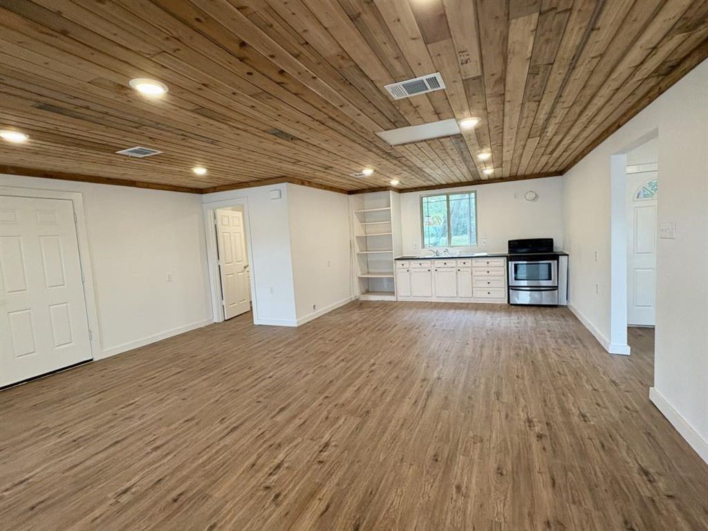 106 Caddo Property Photo 4