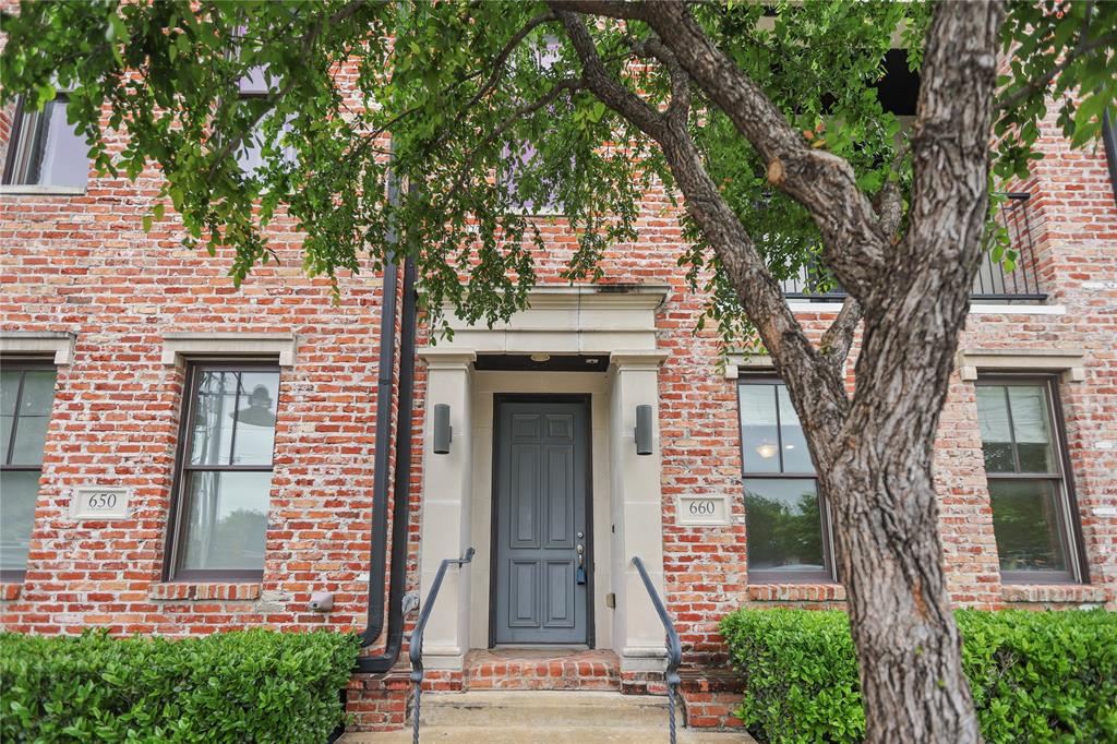 660 S Pearl Expressway Property Photo 1