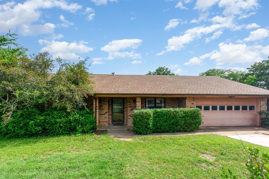 107 Russell Drive Property Photo