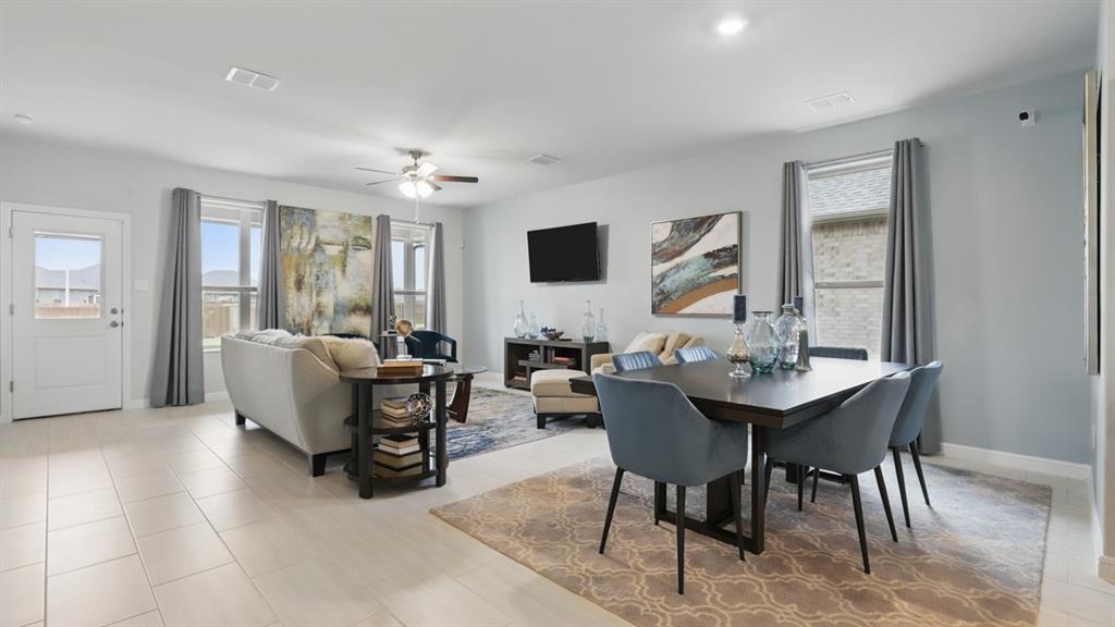 1009 Traction Trail Property Photo 9