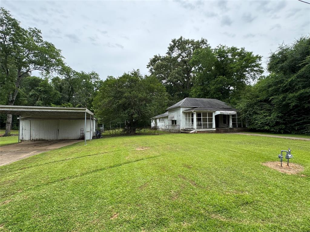 103 W Howard Street Property Photo
