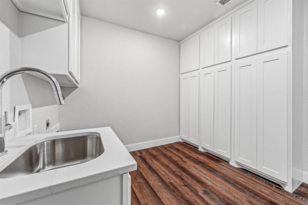 1007 Westwood Property Photo 11