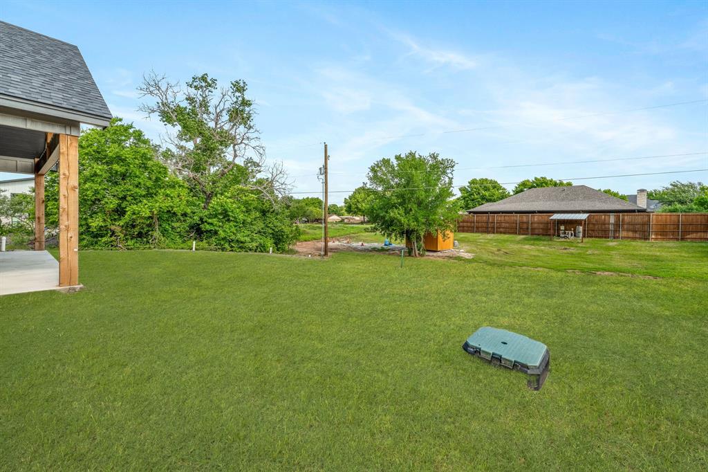 1007 Westwood Property Photo 32