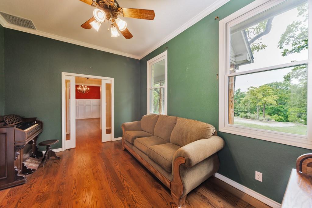 215 Private Road 2394 Property Photo 21