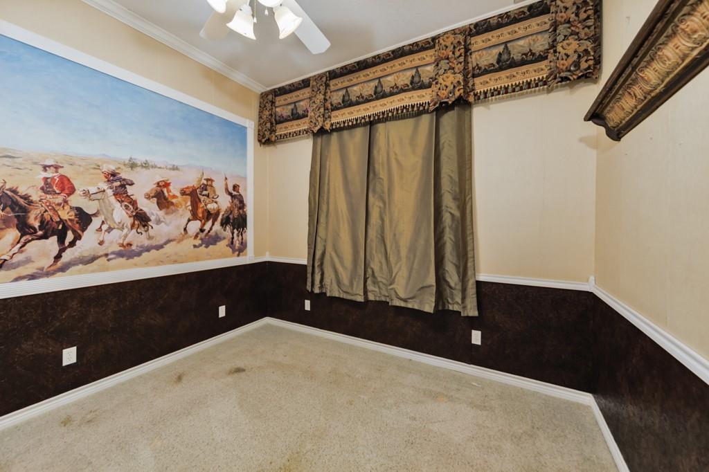 215 Private Road 2394 Property Photo 26