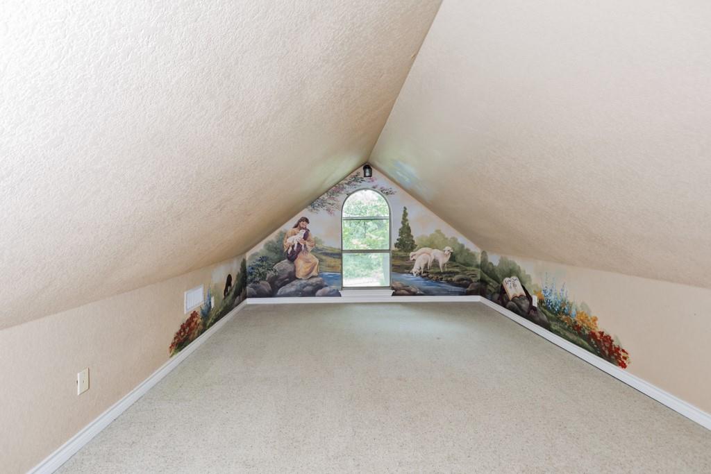 215 Private Road 2394 Property Photo 28