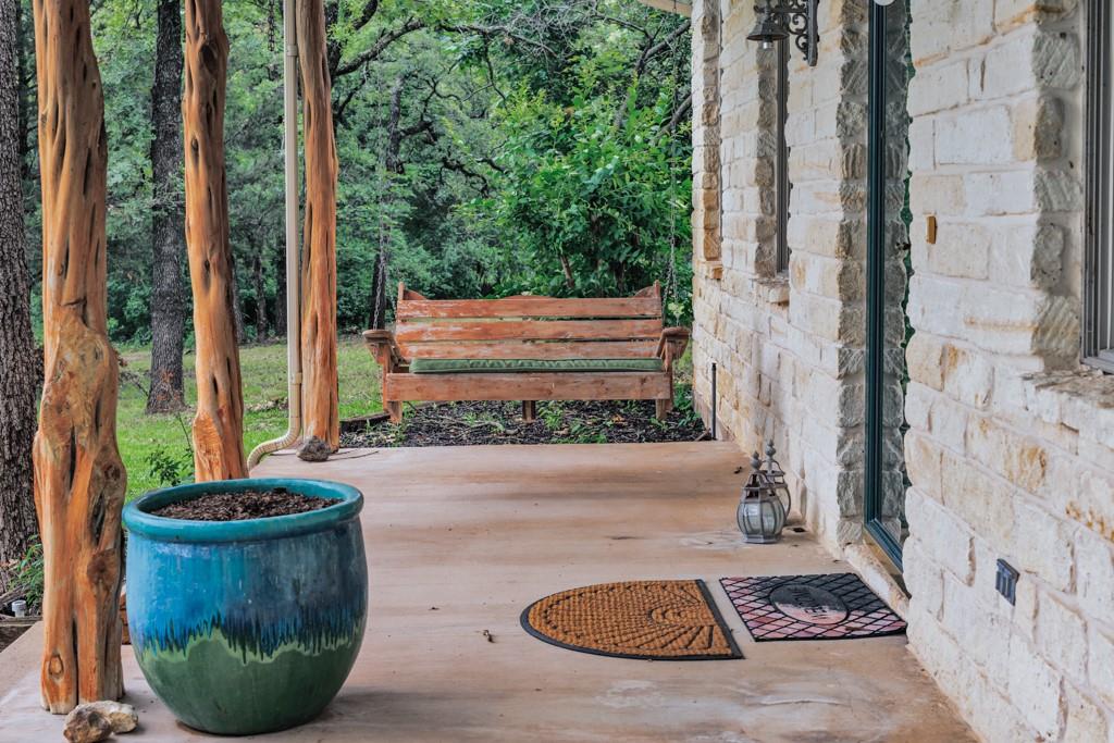 215 Private Road 2394 Property Photo 29