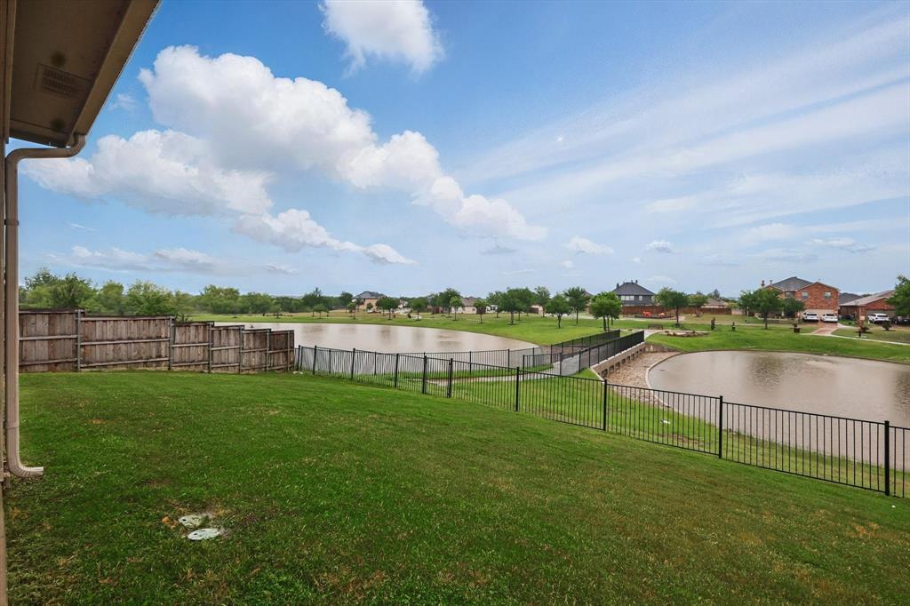 14900 Riverside Drive Property Photo 2