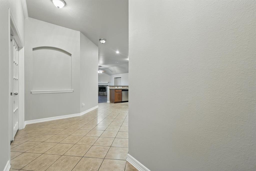 14900 Riverside Drive Property Photo 12