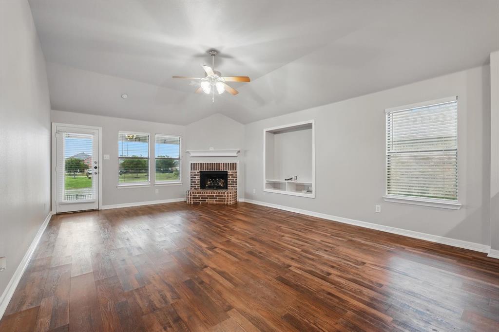 14900 Riverside Drive Property Photo 19