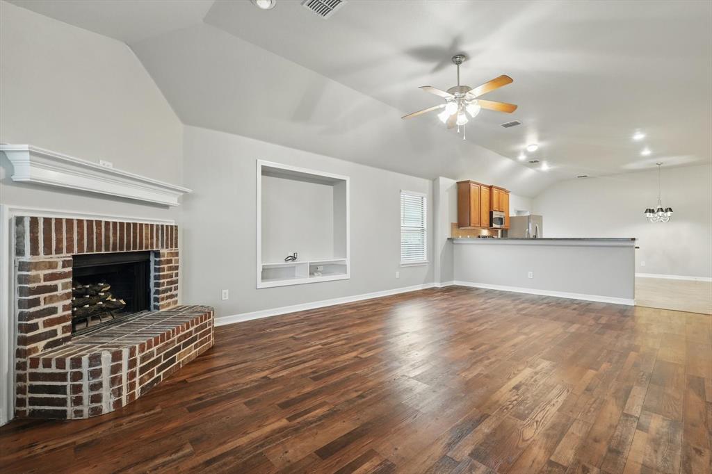 14900 Riverside Drive Property Photo 20