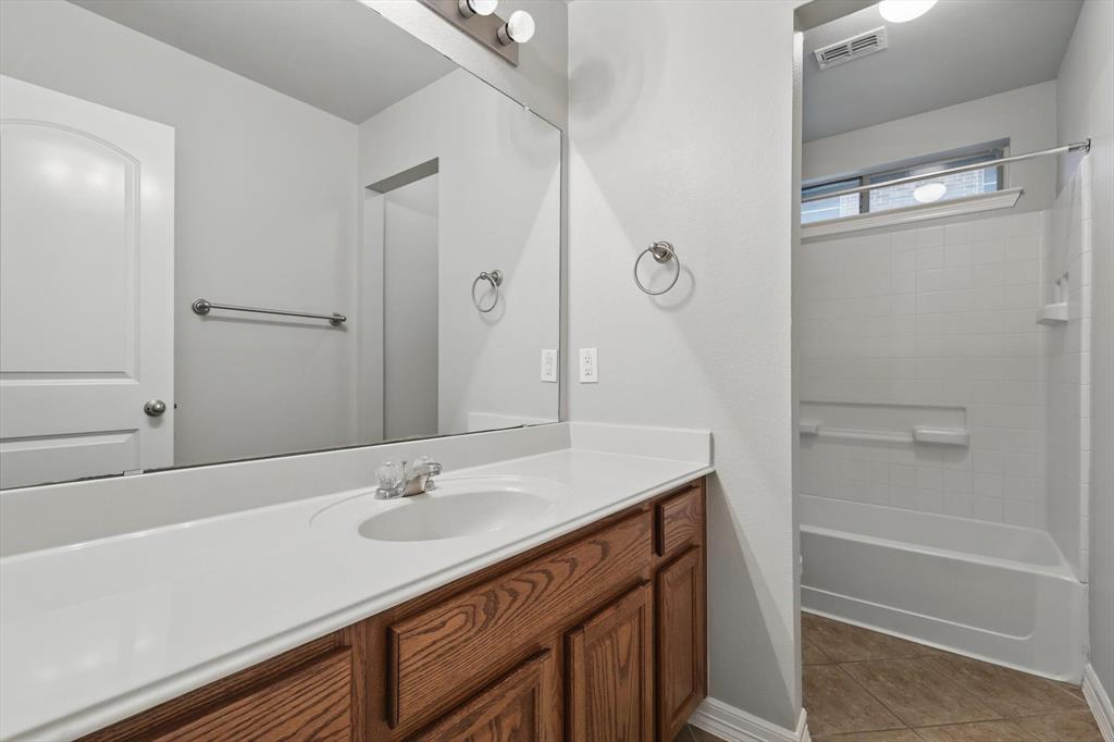 14900 Riverside Drive Property Photo 35