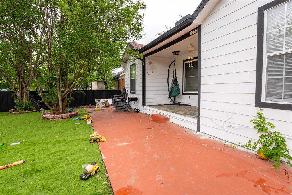 1100 Hillburn Drive Property Photo 10