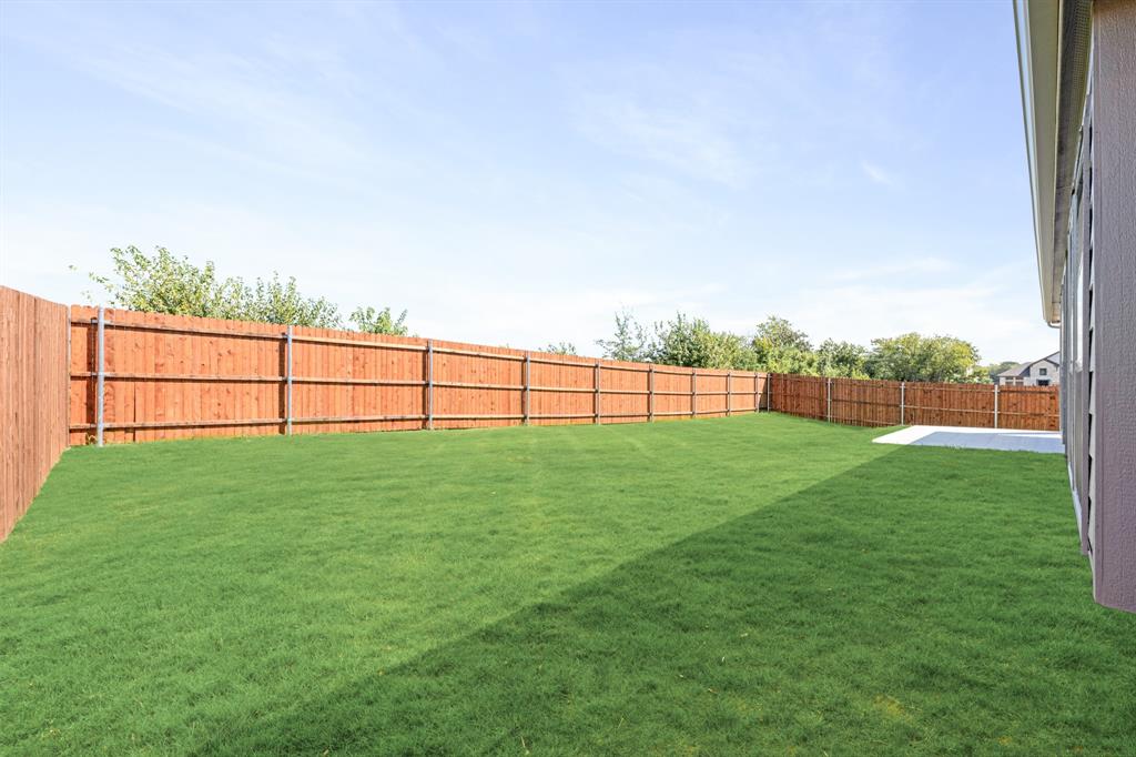 3613 Bancroft Drive Property Photo 3