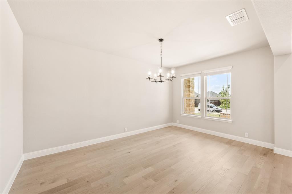 3613 Bancroft Drive Property Photo 8