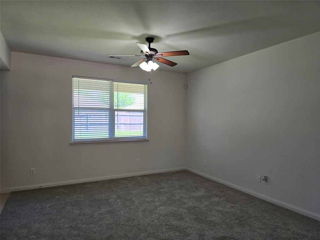 216 Meadow Ridge Drive Property Photo 5