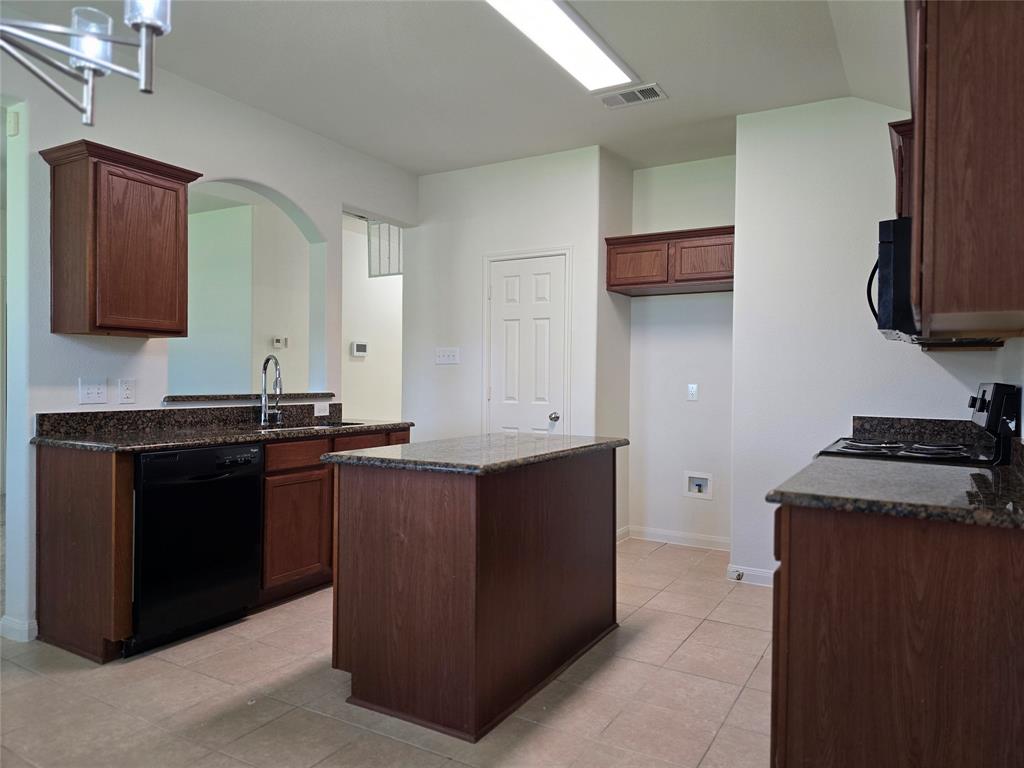216 Meadow Ridge Drive Property Photo 6