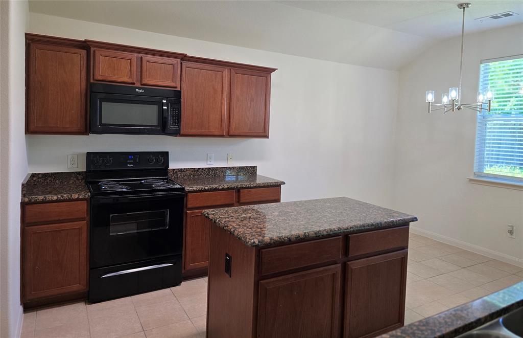 216 Meadow Ridge Drive Property Photo 8